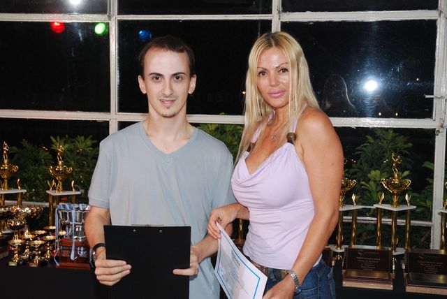 003. Distinciones - Fernanda Ferrari.JPG